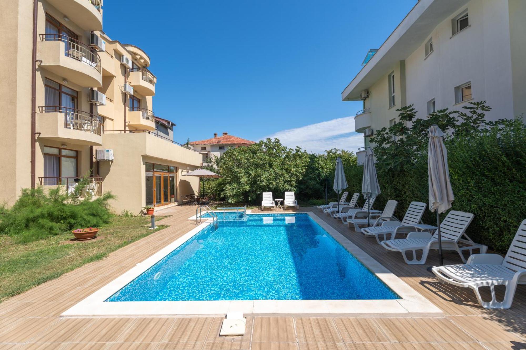 Hotel Milan بريمورسكو المظهر الخارجي الصورة