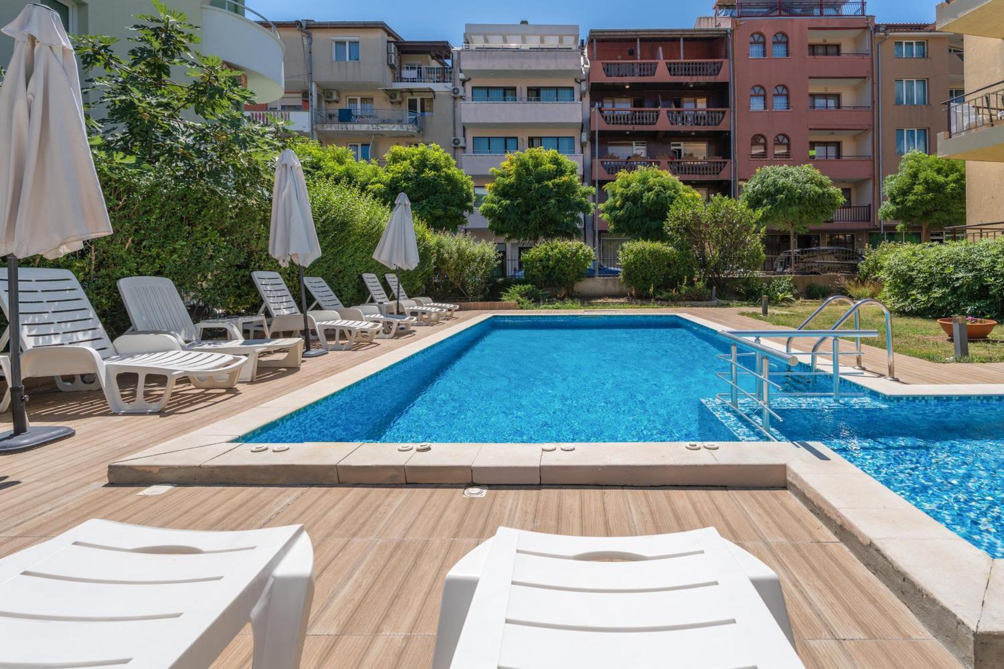 Hotel Milan بريمورسكو المظهر الخارجي الصورة