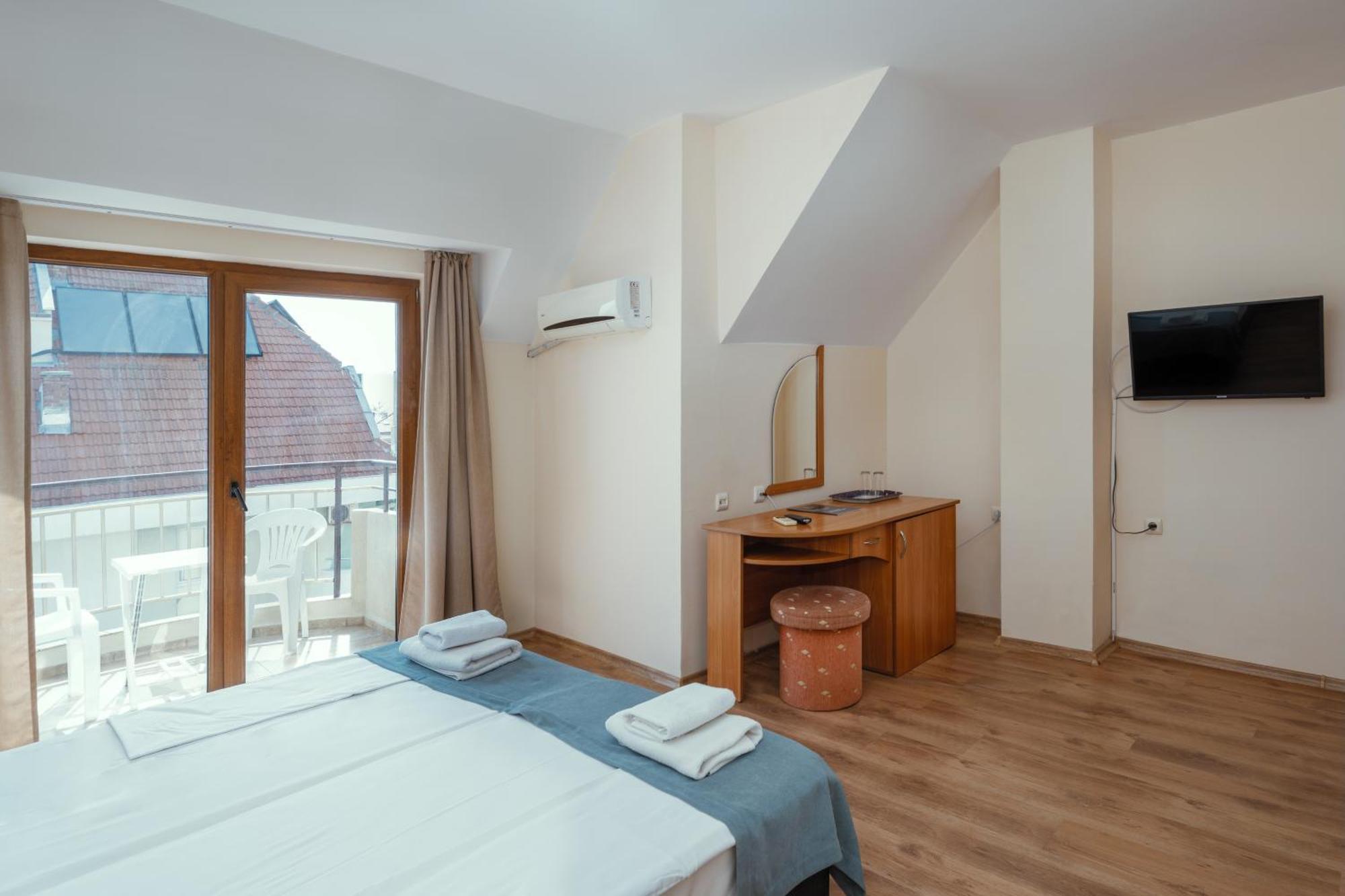 Hotel Milan بريمورسكو المظهر الخارجي الصورة