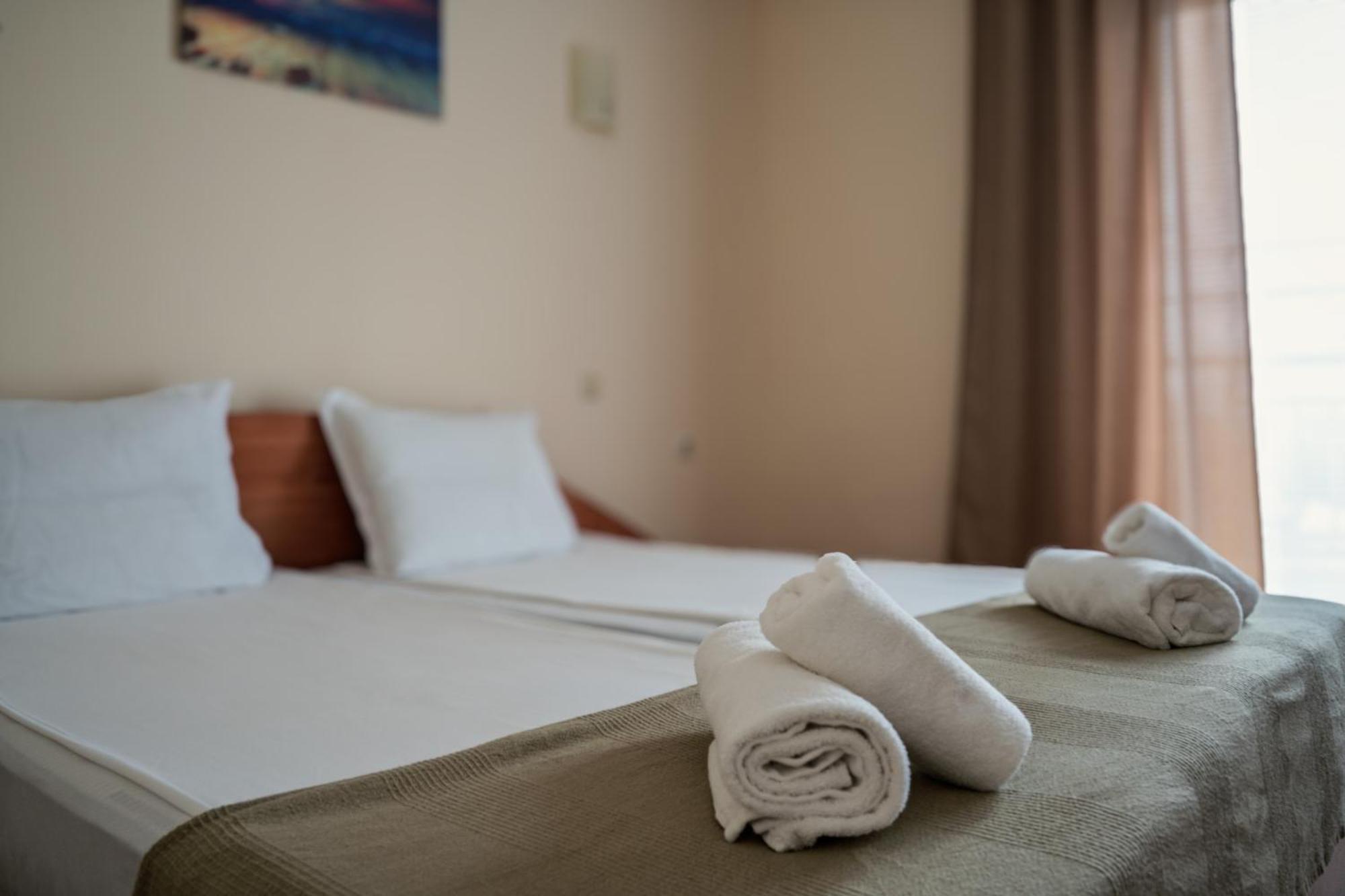 Hotel Milan بريمورسكو المظهر الخارجي الصورة