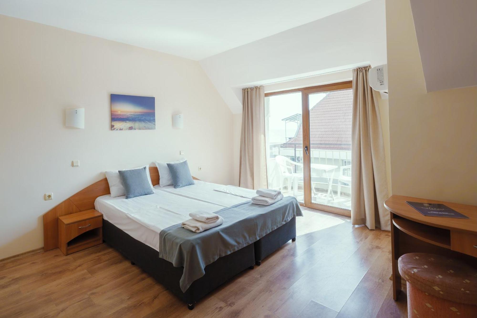 Hotel Milan بريمورسكو المظهر الخارجي الصورة