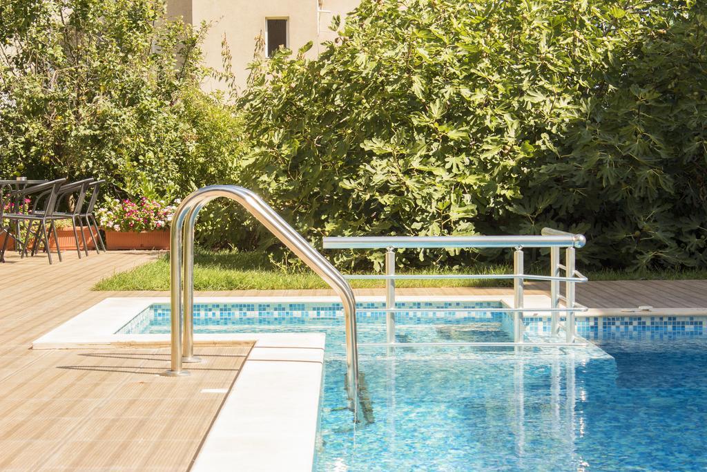 Hotel Milan بريمورسكو المظهر الخارجي الصورة