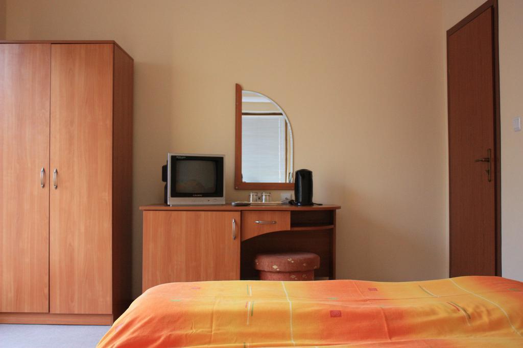 Hotel Milan بريمورسكو المظهر الخارجي الصورة