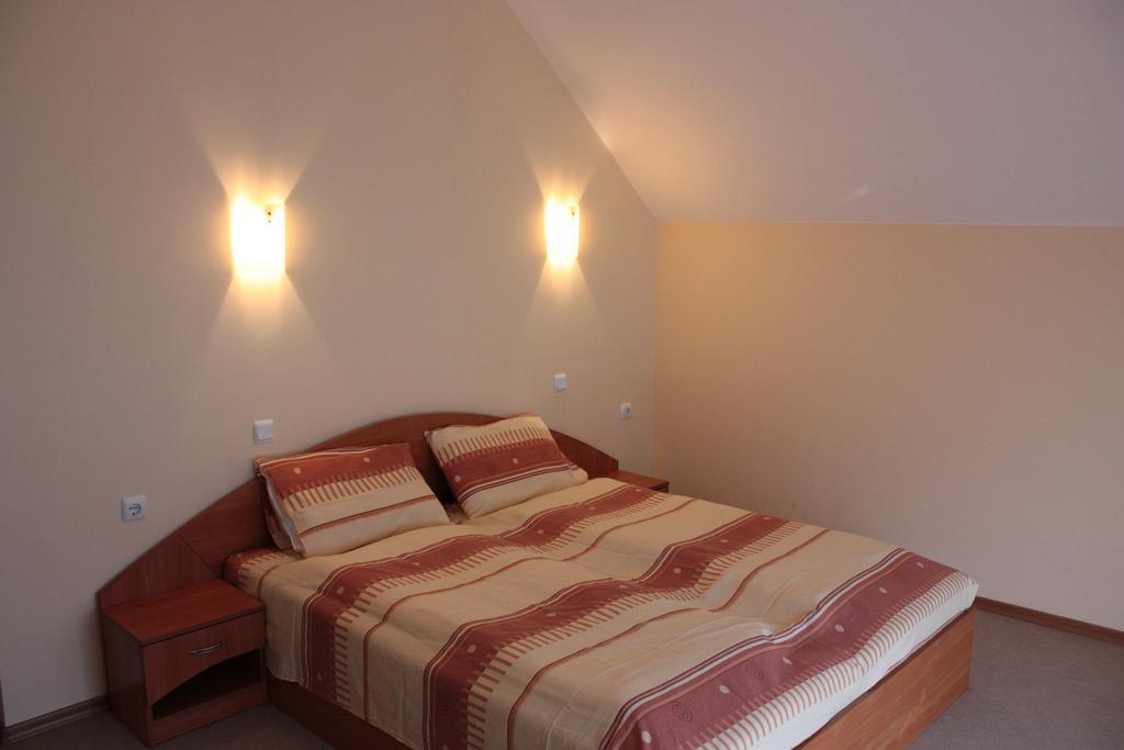 Hotel Milan بريمورسكو المظهر الخارجي الصورة